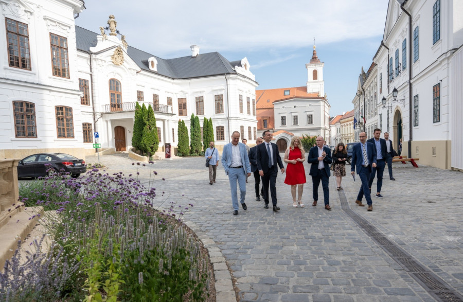 forrás: US Embassy Budapest