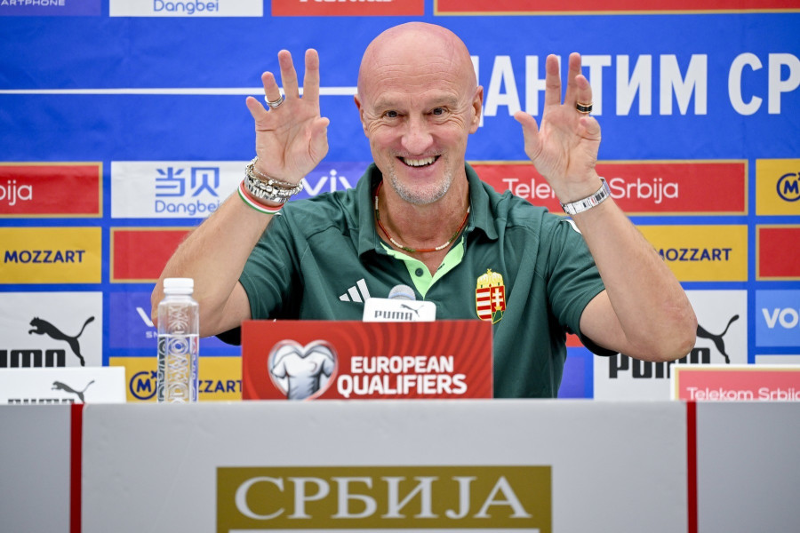 Marco Rossi, a magyar labdarúgó-válogatott olasz szövetségi kapitánya a belgrádi Rajko Mitic Stadionban tartott sajtótájékoztatón 2023. szeptember 6-án. Az Európa-bajnoki selejtezősorozatban a magyar nemzeti csapat szeptember 7-én Szerbia vendége lesz. MTI/Czeglédi Zsolt