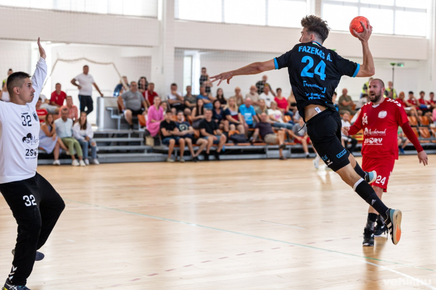 Cikkünk végén képgaléria is megtekinthető a talákozóról