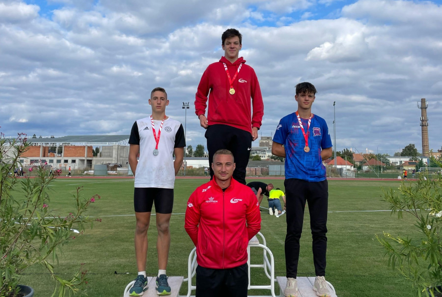 Horváth Botond három aranyérmet is szerzett - Fotó: VEDAC