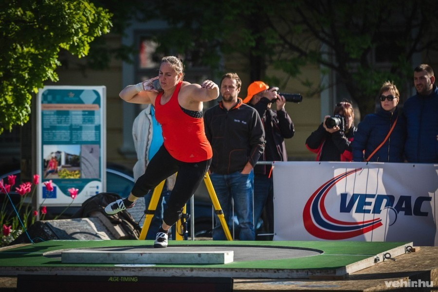 Márton Anita a veszprémi Súlylökő Párbajon 2019. május 8-án