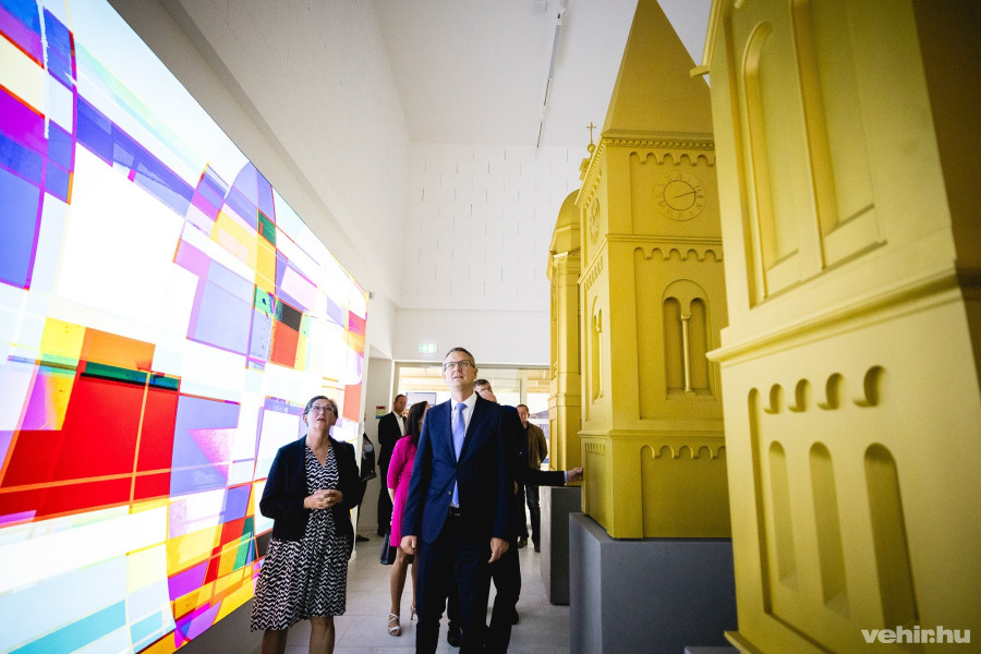 Kiállítás mutatja be Veszprém tornyait