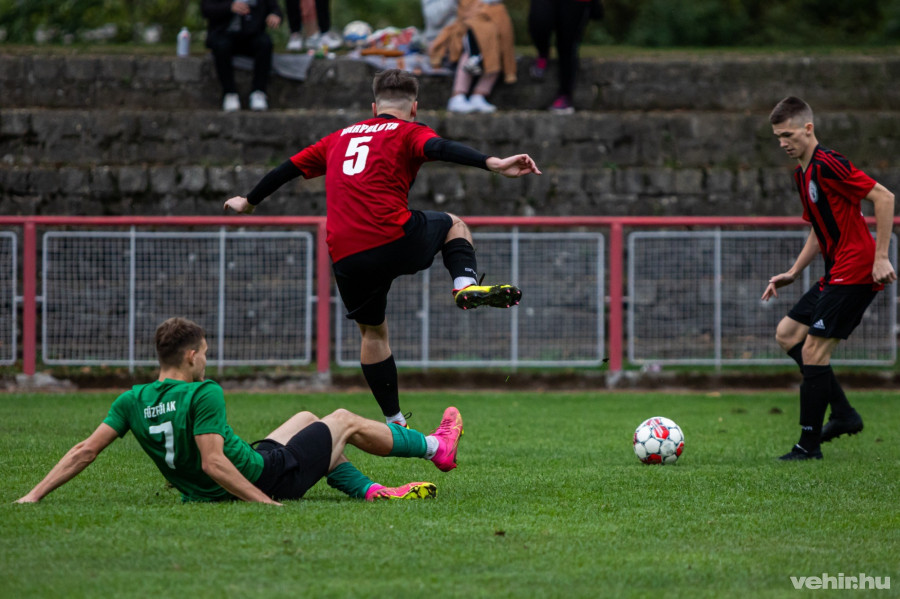Az összefoglaló végén képgaléria is megtekinthető a Várpalota-Fűzfő mérkőzésről