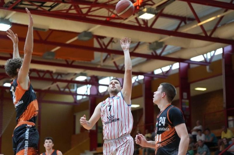 Ismét kikaptak a veszprémiek - Fotó: Ulrich Tamás – veszpremkosar.hu