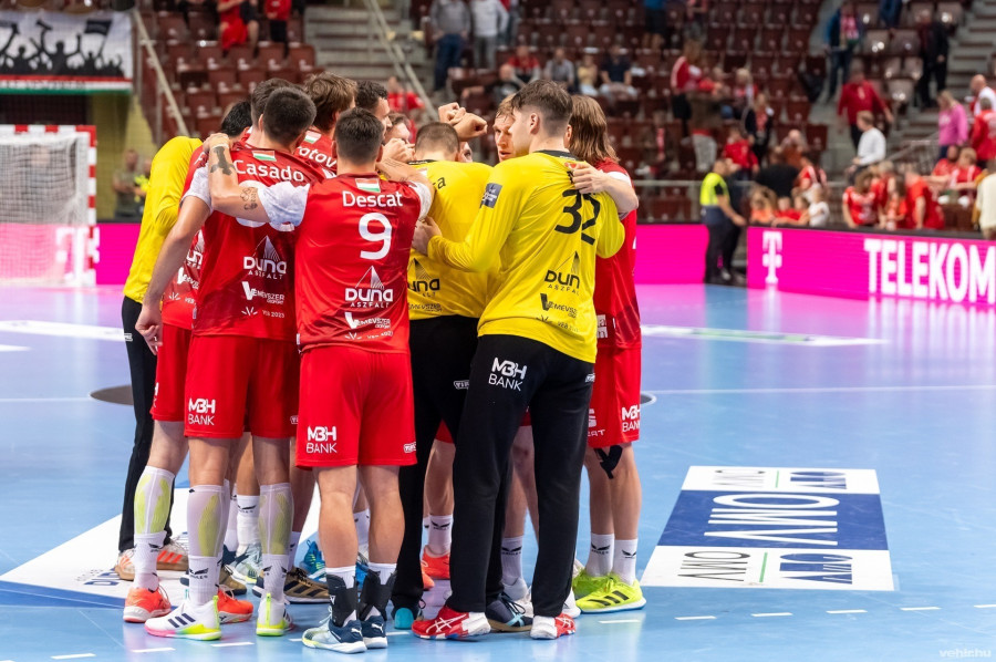 A csapat összetart (archív fénykép)