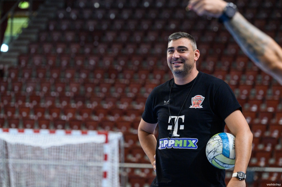 Gulyás Péter hangsúlyozta, a csapatérdeket senki sem tévesztheti szem elől (archív fénykép)