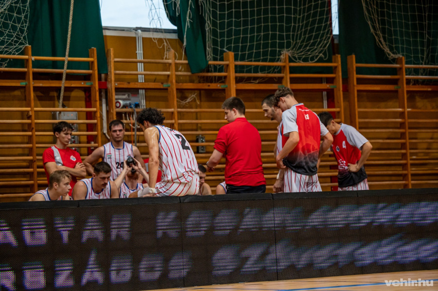 Kikaptak a veszprémi kosarasok (archív fotó)