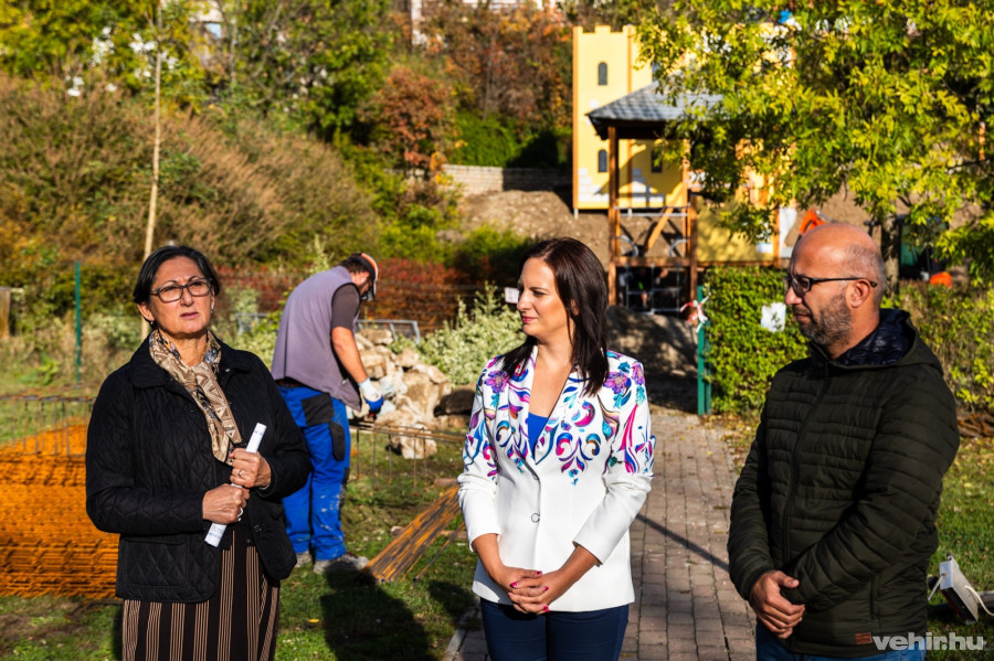 Brányi Mária, Hegedűs Barbara, Sándor Tamás