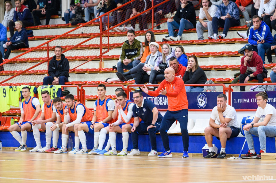 Parázs csatára van kilátás, érdemes lesz hétfőn kilátogatni a Március 15. utcai csarnokba (archív fotó)