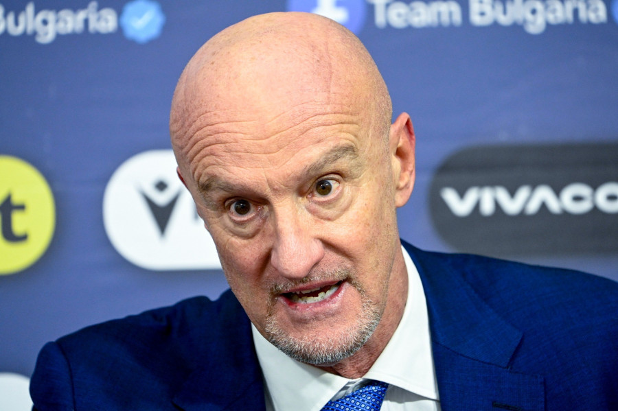 Marco Rossi, a magyar labdarúgó-válogatott szövetségi kapitánya a labdarúgó Európa-bajnoki selejtezők kilencedik fordulójában, a G csoportban játszott Bulgária - Magyarország mérkőzés utáni sajtótéjékoztatón a szófiai Vaszil Levszki Nemzeti Stadionban 2023. november 16-án. A találkozó 2-2-es döntetetlenre végződött, a magyar válogatott kijutott a jövő évi Európa-bajnokságra. MTI/Szigetváry Zsolt