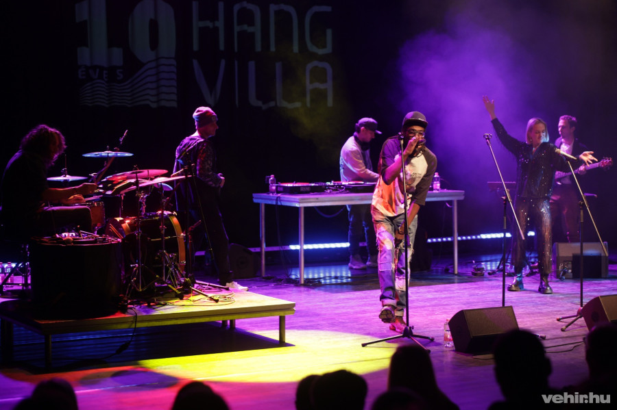 A Random Trip koncertje a születésnapi ünnepségen