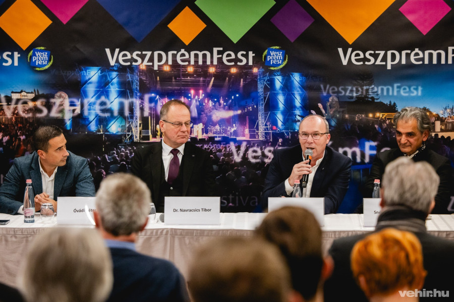 Ovádi Péter, Navracsics Tibor, Porga Gyula, Snétberger Ferenc