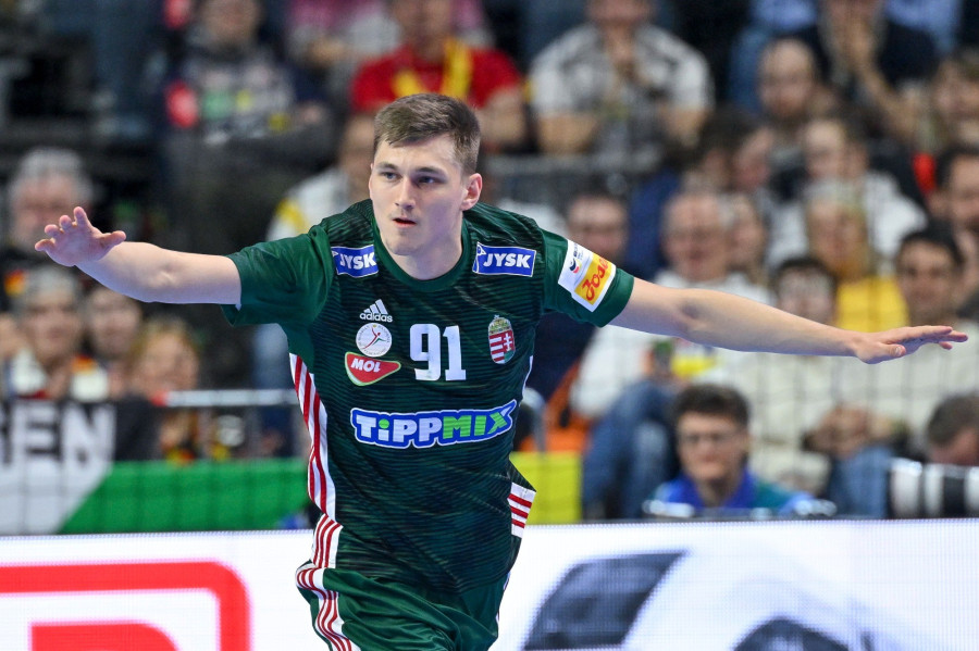  Köln, 2024. január 20. Imre Bence a férfi kézilabda olimpiai kvalifikációs Európa-bajnokság középdöntőjének második fordulójában, a Magyarország - Horvátország mérkőzésen a kölni Lanxess Arénában 2024. január 20-án. MTI/Czeglédi Zsolt 