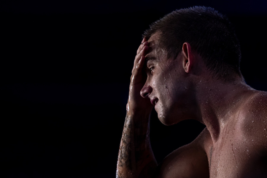 Rasovszky Kristóf a férfi 1500 méteres gyorsúszás előfutama után a dohai vizes világbajnokságon 2024. február 17-én. A versenyző nem jutott tovább a legjobb nyolc közé. MTI/Derencsényi István