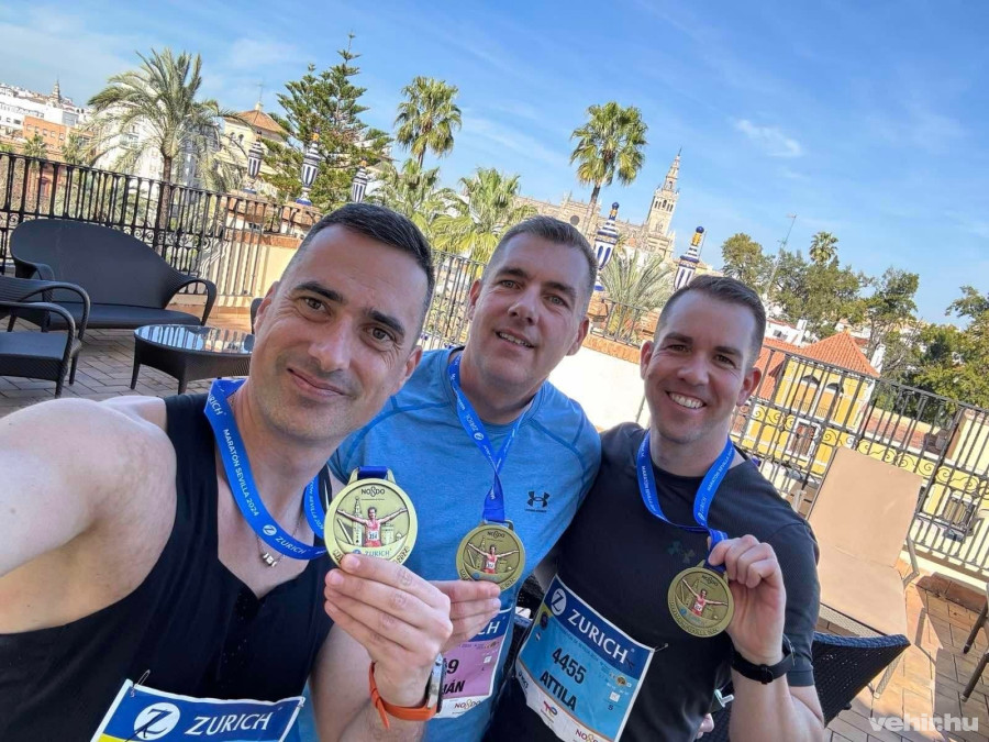 Ovádi Péter mellett Szabó Krisztián és Sári Attila