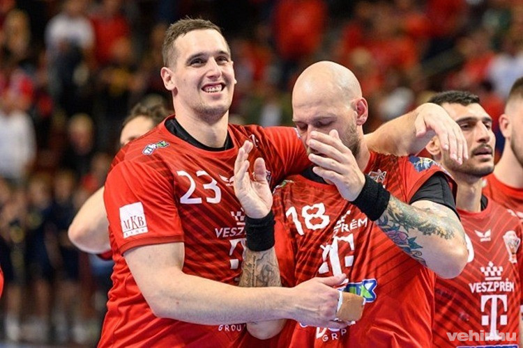 Ligetvári Patrik (balra) motiváltan várja a rangadót (archív fénykép)