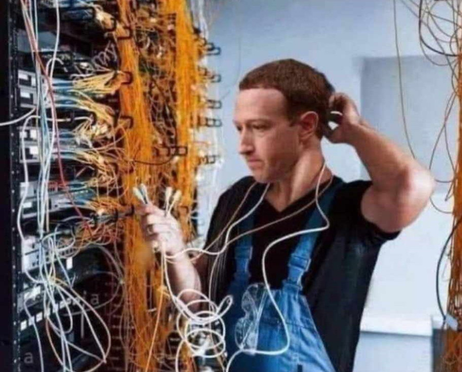 Az internet népe hamar elkezdte a mémek gyártását