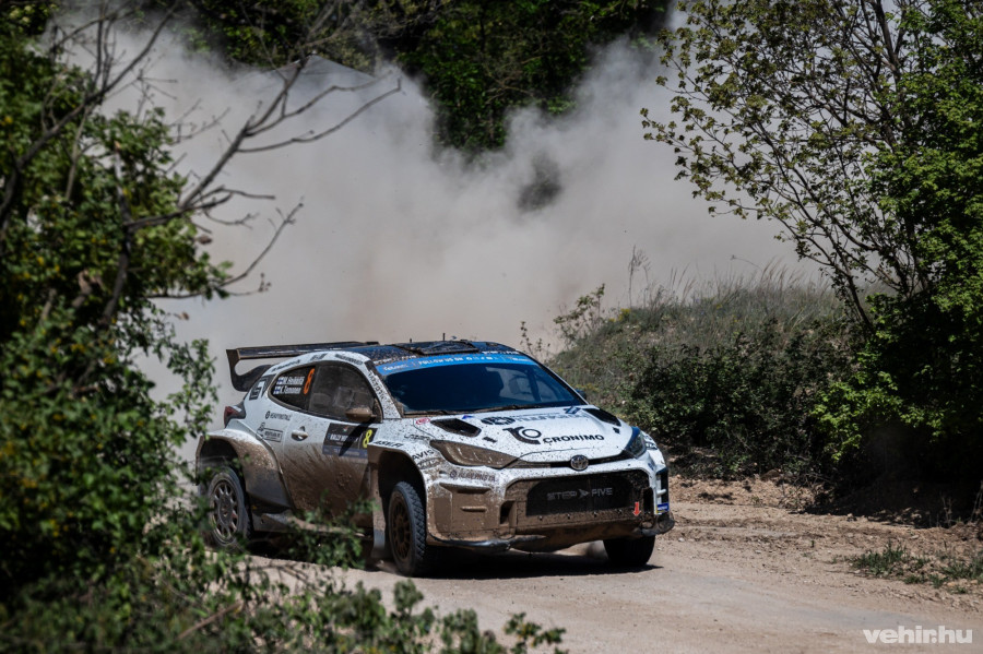 A finn Mikko Heikkilä, Kristian Temonen duó vezeti a versenyt