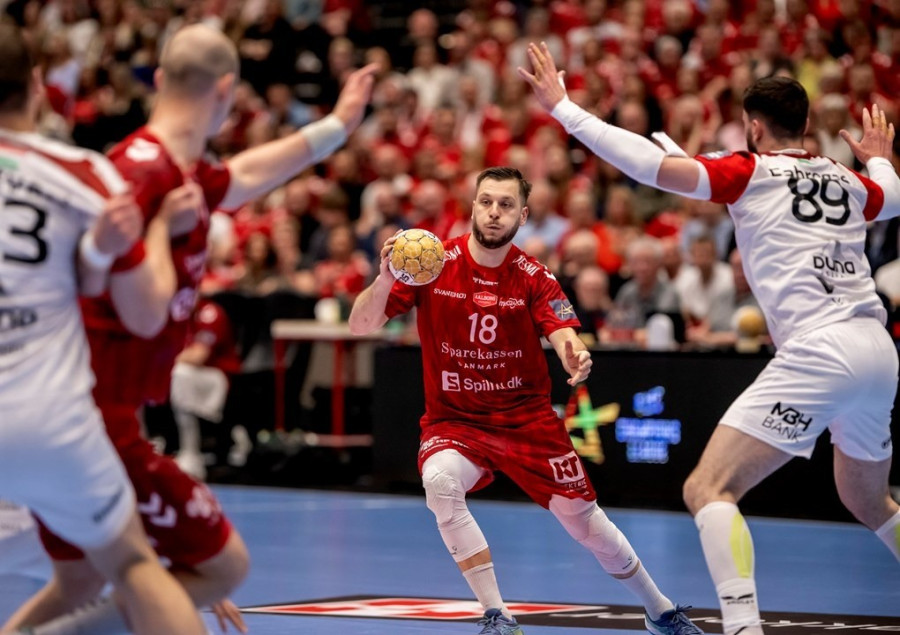 A Veszprém nem bírta a nyomást, az Aalborg jutott a négyes döntőbe - fotó: ehfcl.eurohandball.com