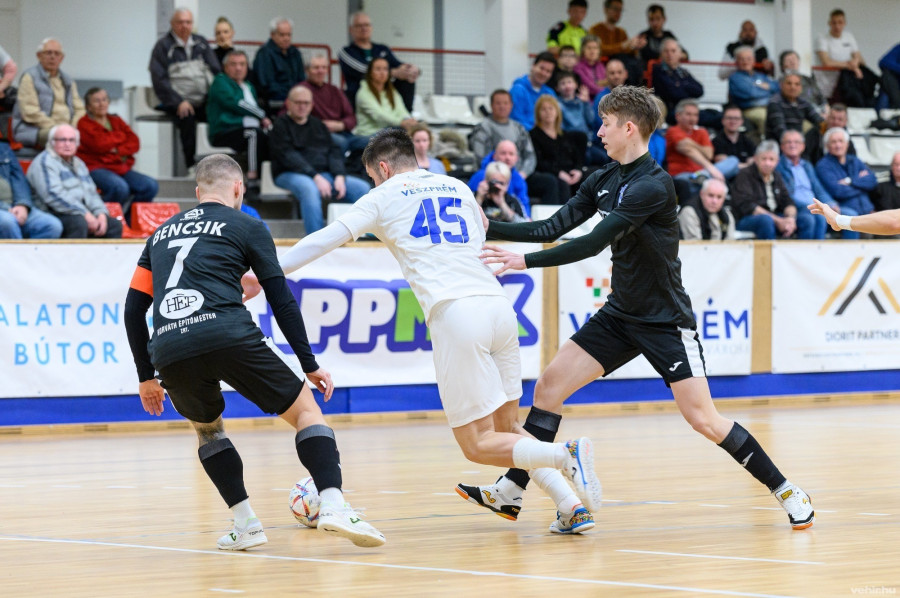Nagyszerűen küzdöttek a veszprémiek, de nem tudtak pontot szerezni a záró fordulóban (archív fotó)