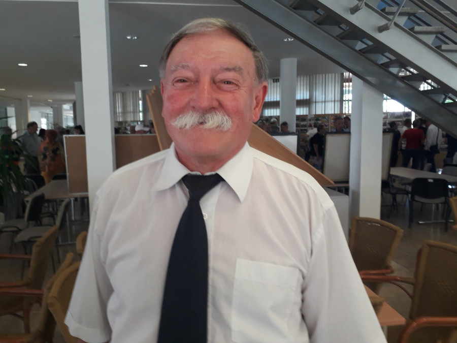 Burka Tibor, a könyv szerzője