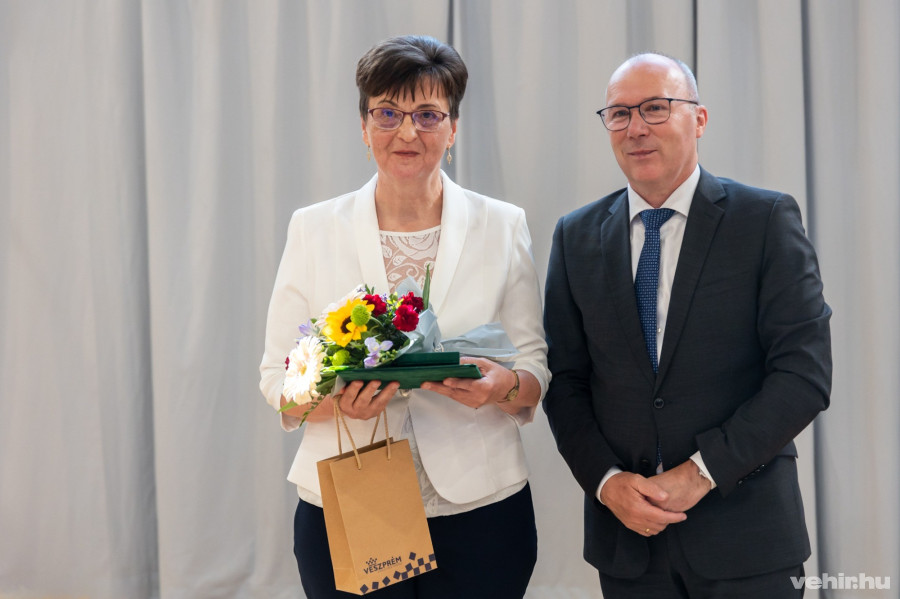 Jelinkóné Hackl Hedvig, Porga Gyula