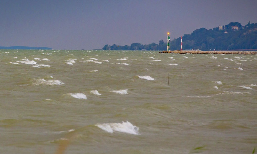 Viharjelző manapság (forrás: balatonkornyeke.hu)