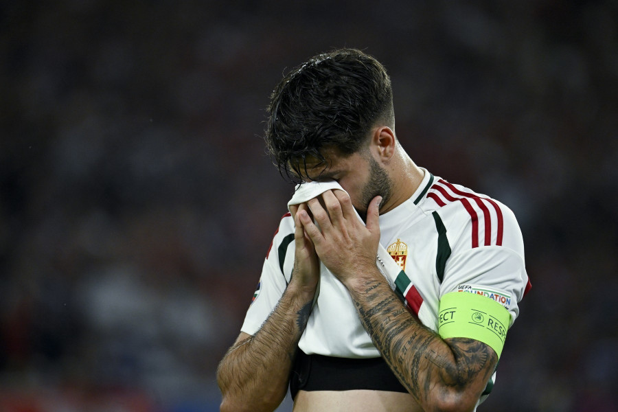 Szoboszlai Dominik a labdarúgó Európa-bajnokság A csoportjának harmadik, utolsó fordulójában játszott Skócia - Magyarország mérkőzésen a stuttgarti MHP Arénában 2024. június 23-án. A magyar válogatott a 101. percben szerzett góllal 1-0-ra legyőzte Skóciát, ezzel megőrizte esélyét a nyolcaddöntőbe jutásra. MTI/Illyés Tibor