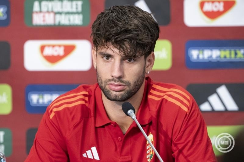 Szoboszlai Dominik a magyar válogatott sajtótájékoztatóján a telki edzőközpontban 2024. szeptember 9-én. A magyar válogatott a következő napon Bosznia-Hercegovina csapatát fogadja a Puskás Arénában a Nemzetek Ligája A divíziójának második fordulós meccsén. MTI/Szigetváry Zsolt