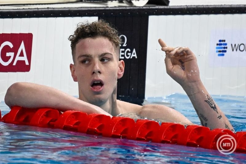 Sárkány Zalán a férfi 400 méteres gyorsúszás előfutamában az úszók rövidpályás világbajnokságán a Duna Arénában 2024. december 12-én. MTI/Illyés Tibor