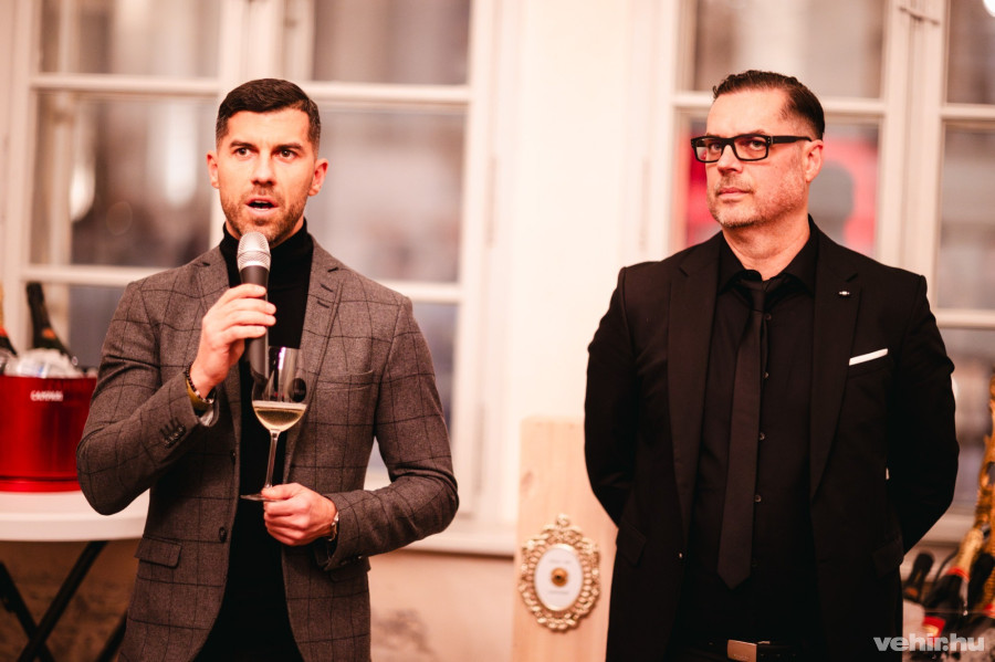 Dr. Mihalovics Péter és Zsandár Tamás