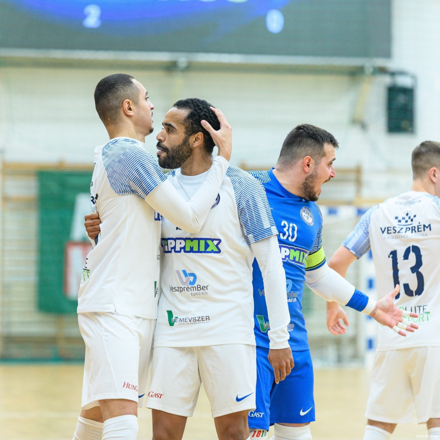 Matheus (balra) duplázott! (archív fénykép)