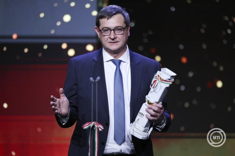 Golovin Vlagyimir, a női kézilabda-válogatott szövetségi kapitánya beszél, miután átvette az Év edzője díjat az M4 Sport-Az Év Sportolója Gálán a Magyar Állami Operaházban 2025. január 13-án MTI/Hegedüs Róbert