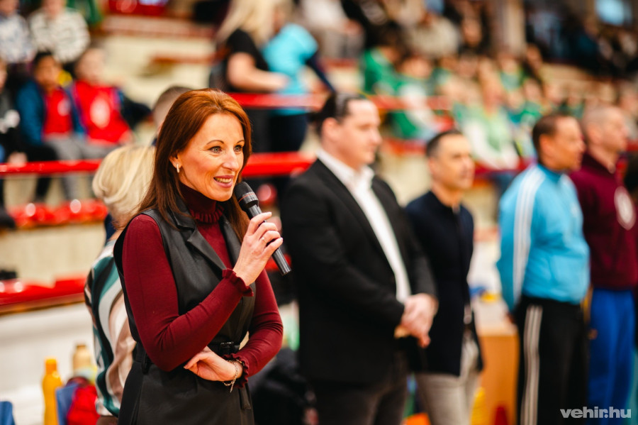 Sótonyi Mónika alpolgármester