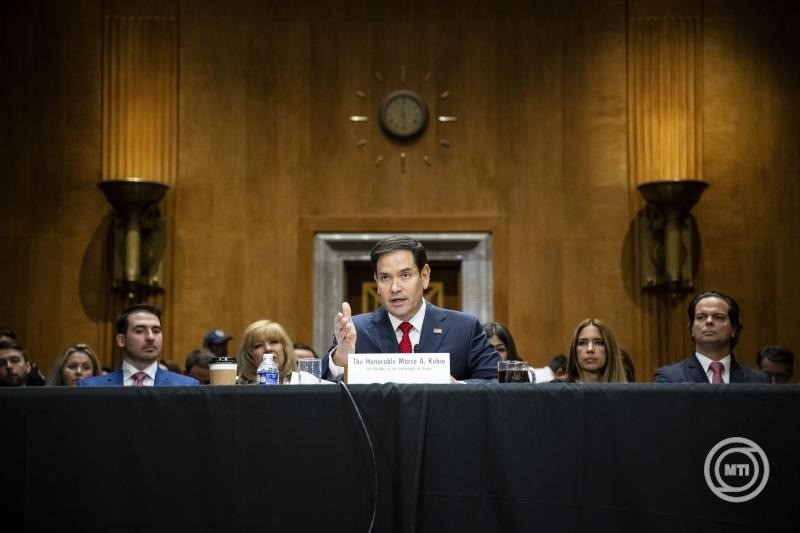 Marco Rubio floridai republikánus szenátor, Donald Trump megválasztott amerikai elnök külügyminiszter-jelöltje a szenátus külügyi bizottságának meghallgatásán a washingtoni Capitoliumban 2025. január 15-én. MTI/EPA/Graeme Sloan