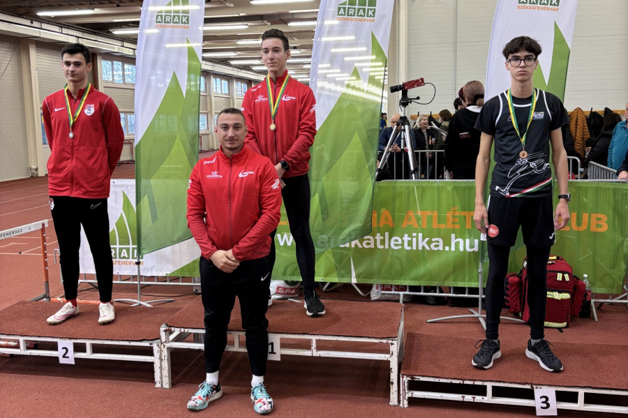 Páli Bence a dobogó tetején - Fotó: VEDAC