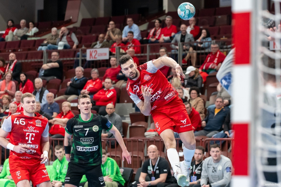 A Veszprémnek az FTC-t kell legyőznie a négyes döntőbe jutáshoz (archív fotó)