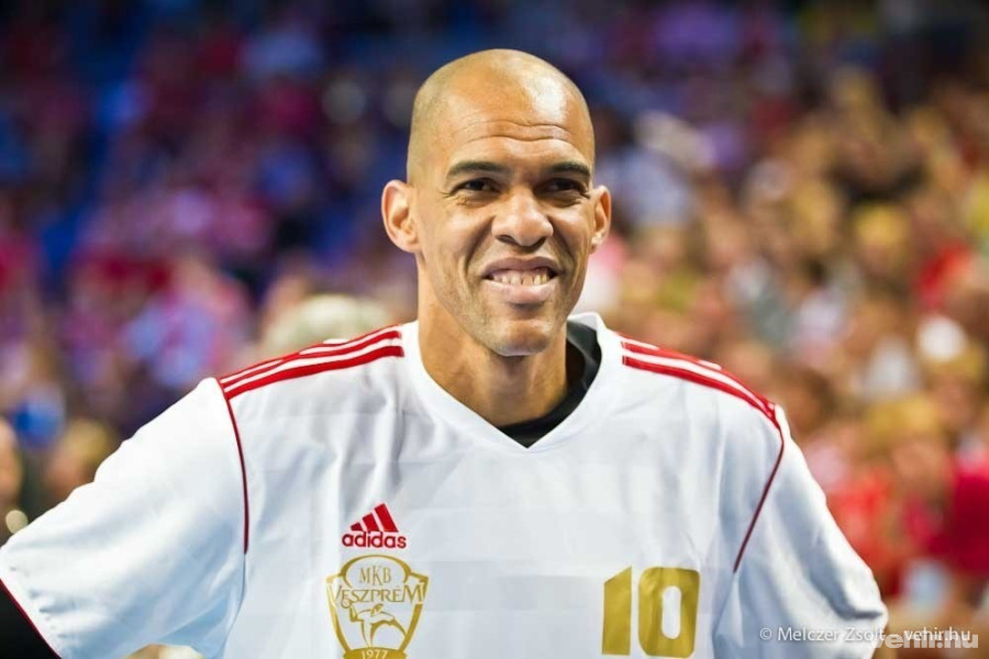 A sok kitűnő légiós között a drukkerek egyik legnagyobb kedvence Perez Carlos volt