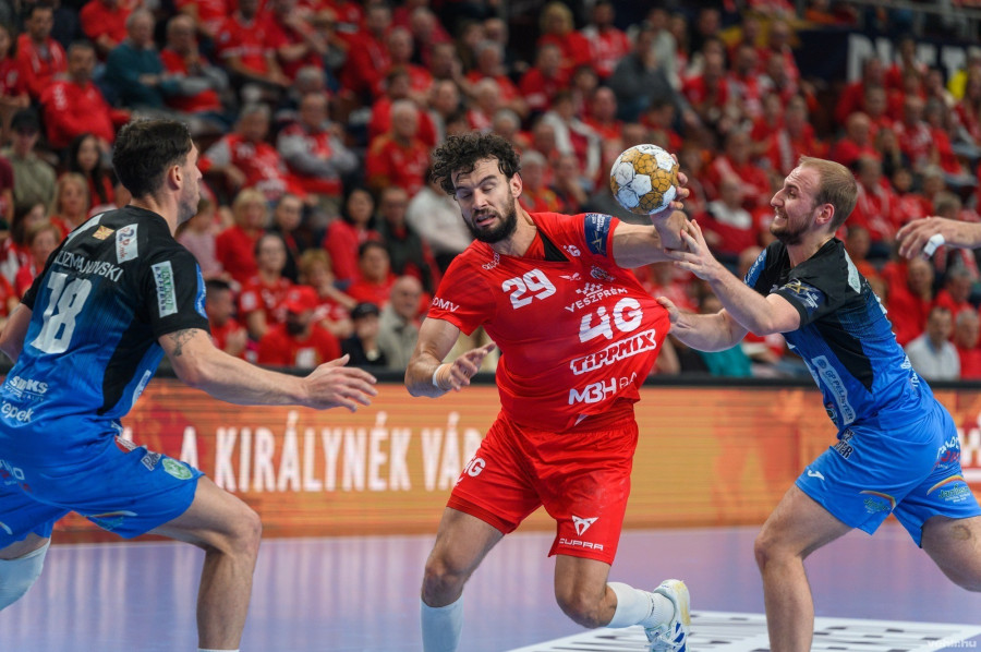 Az elmúlt évek egyik legnagyobb fogása a francia Nedim Remili leigazolása volt