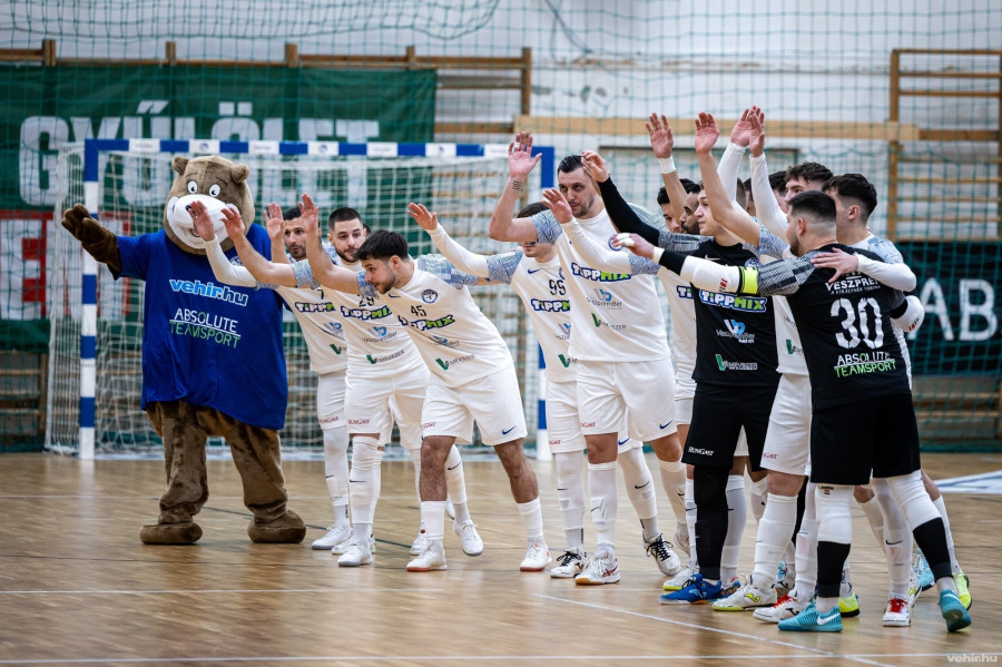 A VEHIR.HU Futsal Veszprém története második kupagyőzelméért száll csatába - archív fénykép
