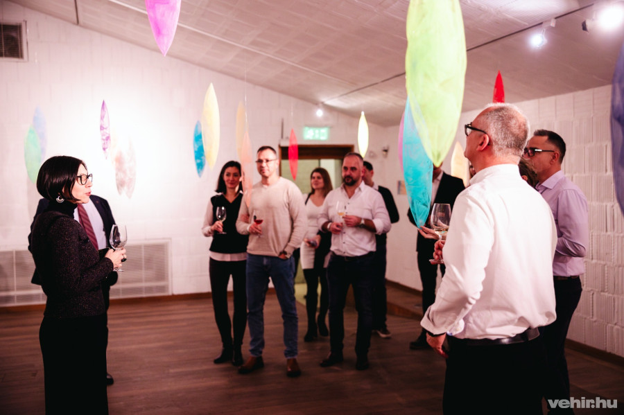 A decemberi borszalonon szintén megtekinthették a vendégek a Művészetek Háza aktuális kiállítását a Dubniczay-palotában