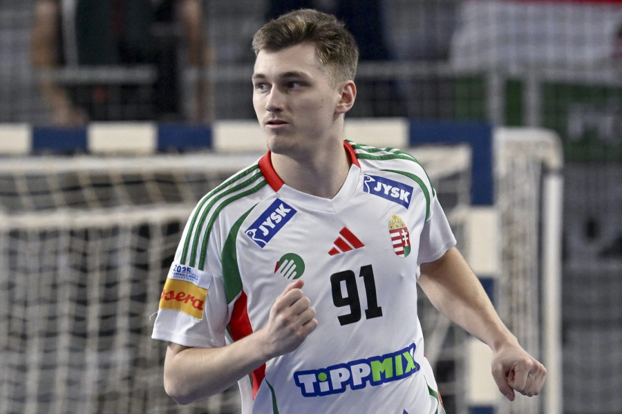 Imre Bence a férfi kézilabda-világbajnokság középdöntõjében, a II. csoport harmadik fordulójában játszott Katar - Magyarország mérkõzésen Varasdon, a Varazdin Arenában 2025. január 25-én. MTI/Illyés Tibor