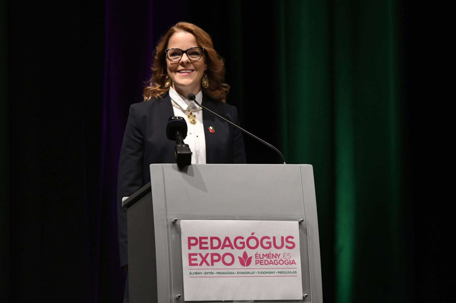 Dr. Balatoni Katalin, köznevelési helyettes államtitkár