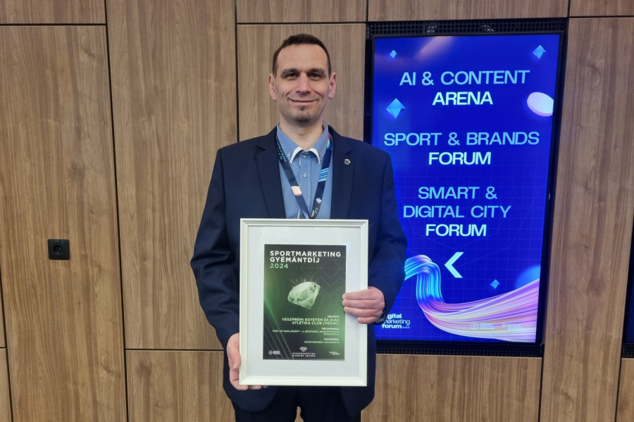 A rangos díjat Németh Attila vehette át - Fotó: VEDAC