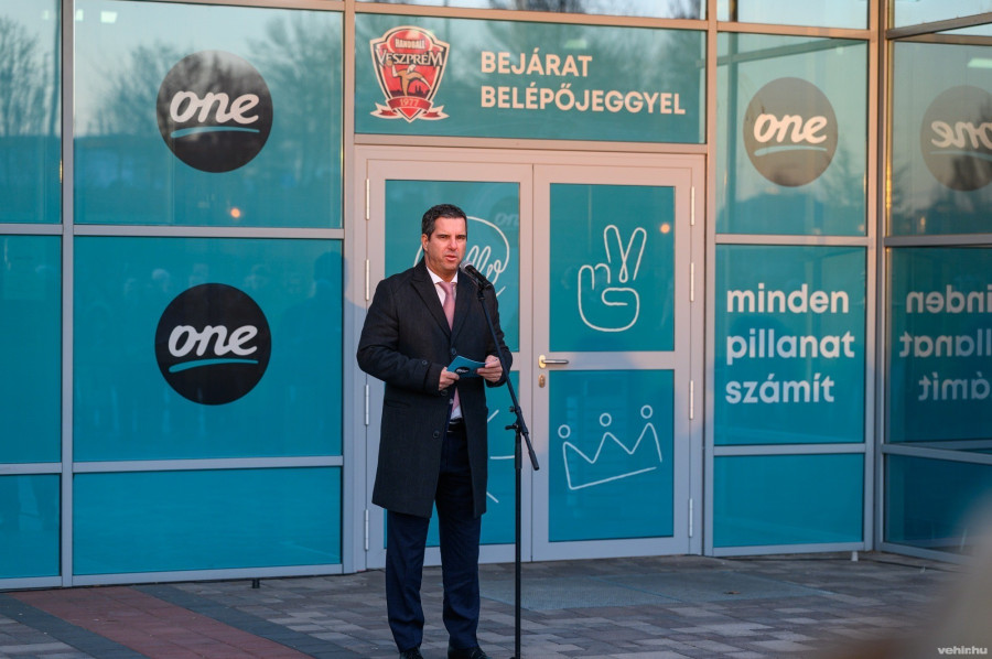 Dr. Bartha Csaba: Nyolc-tíz csapatnak majdnem ugyanannyi esélye van bejutni a négyes döntőbe (archív fotó)