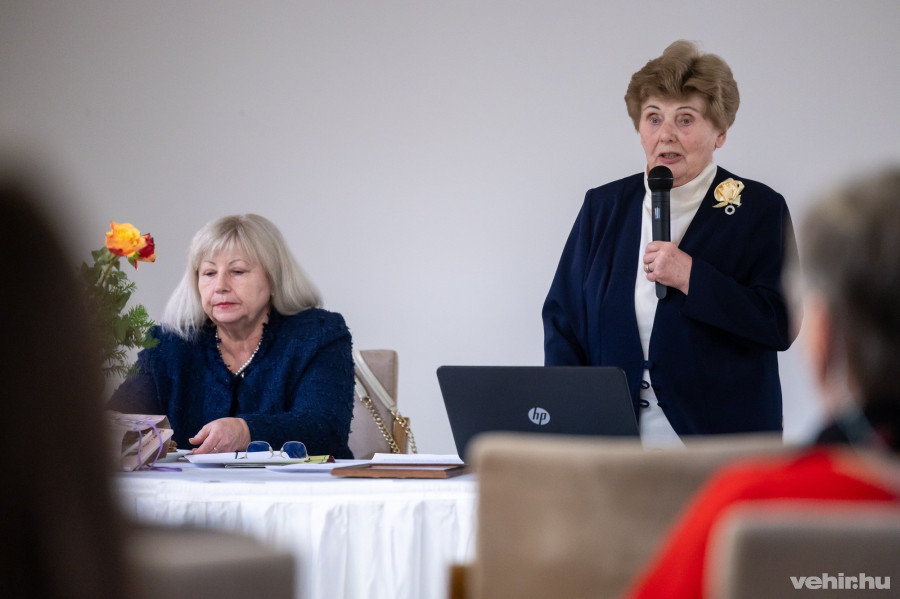 Csirszka Erika (balra) és Kristóf Mihályné