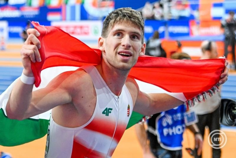 A győztes Molnár Attila a férfi 400 méteres síkfutás döntőjében az apeldoorni fedettpályás atlétikai Európa-bajnokságon 2025. március 8-án. MTI/Illyés Tibor