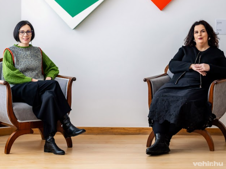 Dohnál Szonja (balra) és Grászli Bernadett (jobbra)