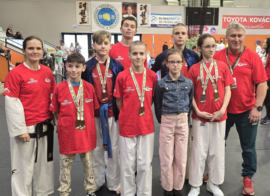 Bécsi Nikolett, Csomai Miron, Zsigmond Györffy Kristóf, Pintér Domokos, Pintér Laura, Pintér Levente, Encz Viktória és Vajky László