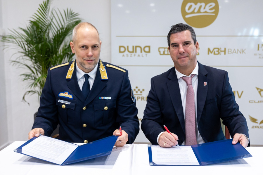 Dékány Balázs és dr. Bartha Csaba